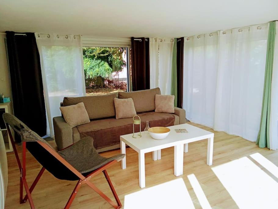 Charmant Loft Avec Jardin Pres Du Centre Ville Amboise Buitenkant foto